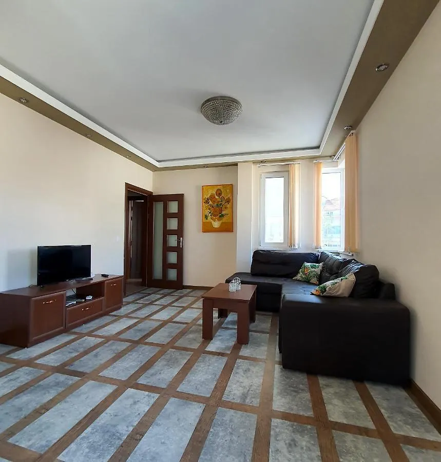 High Esteta Grand Apartment Burgas 0*,  Bulgaria